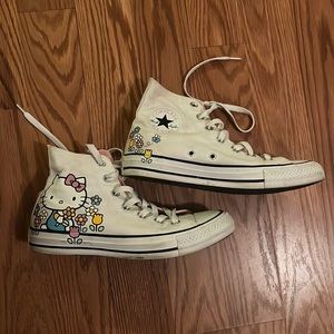 Hello kitty converse size 7 womens
